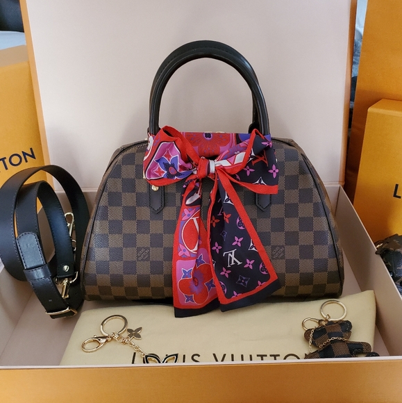 Louis Vuitton Handbags - 💕Louis Vuitton Damier Ebene Ribera MM💕
